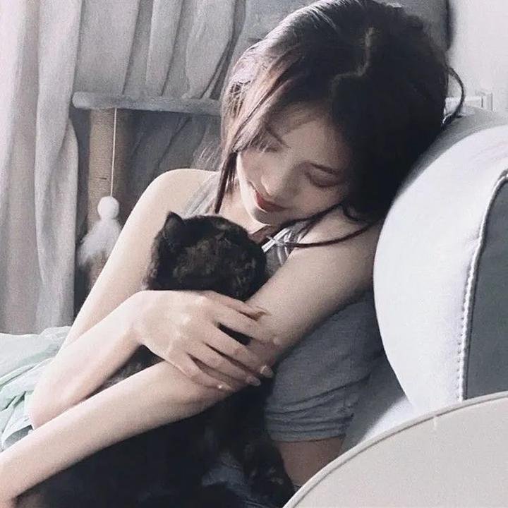 左轮手枪莉莉